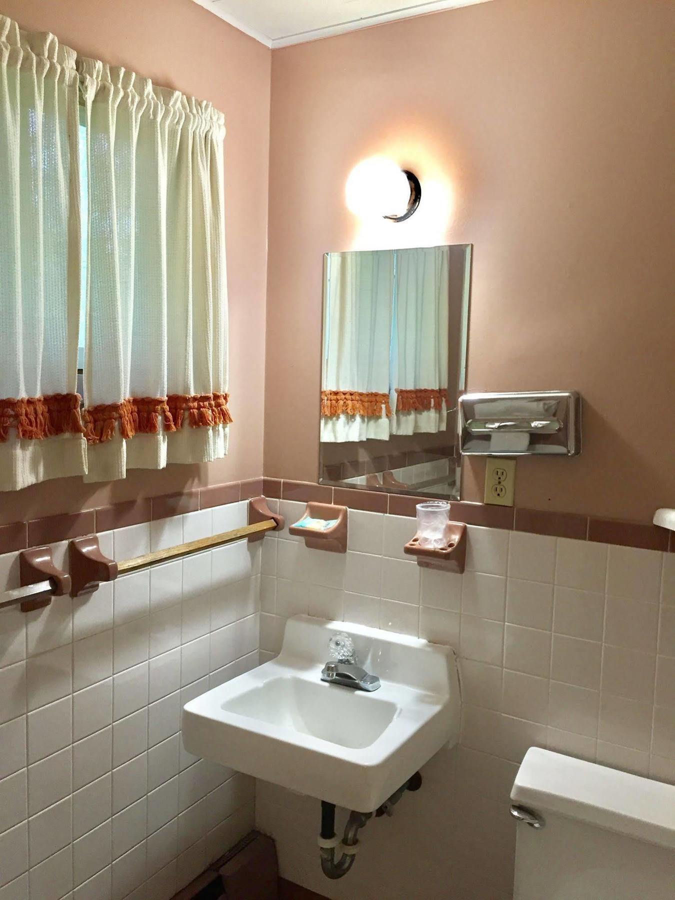 Westmoreland Travel Inn מראה חיצוני תמונה