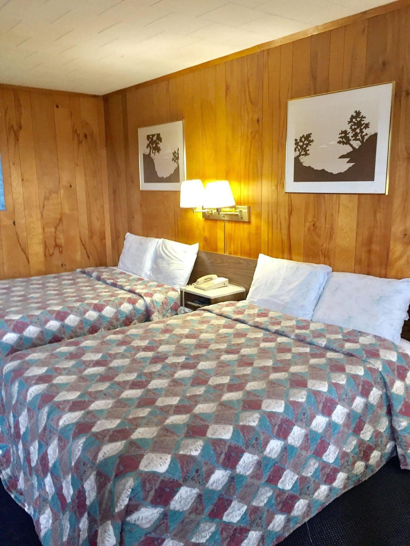 Westmoreland Travel Inn מראה חיצוני תמונה
